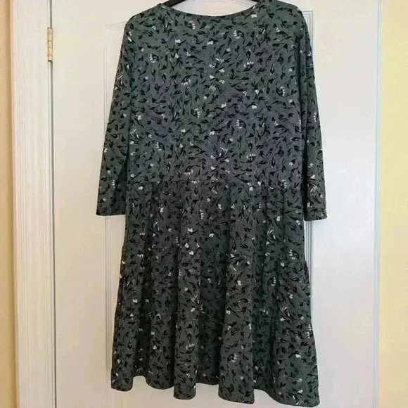 Ripe  size medium floral dress - Picture 7 of 7